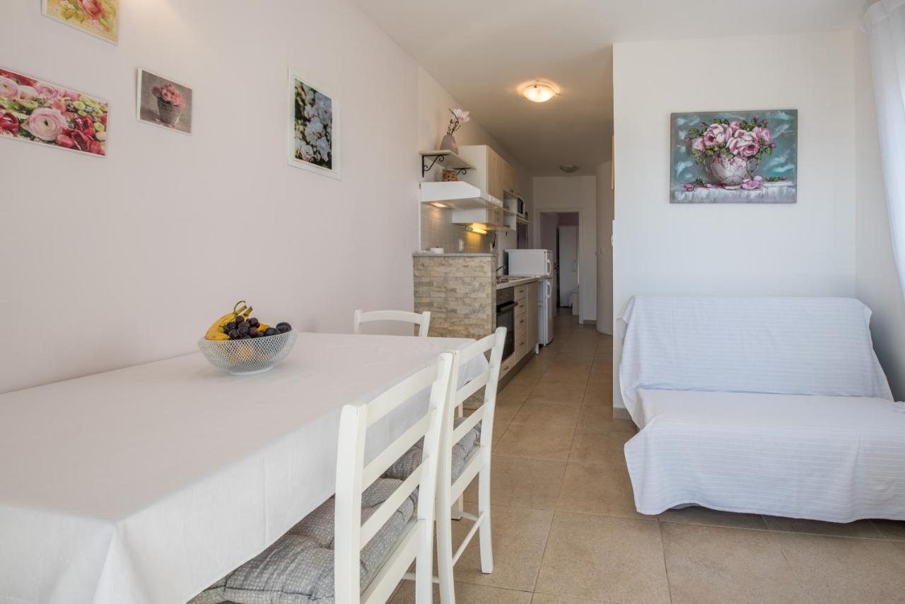 Apartment Amneris Trogir