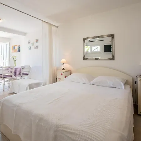 Apartments Amneris Trogir Exteriér fotografie