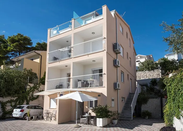 Apartments Amneris