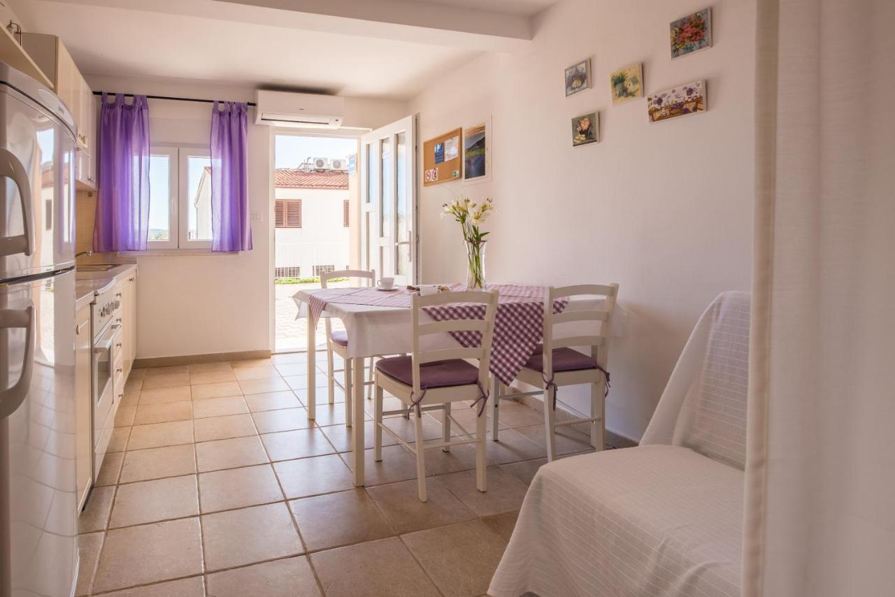 Apartment Amneris *